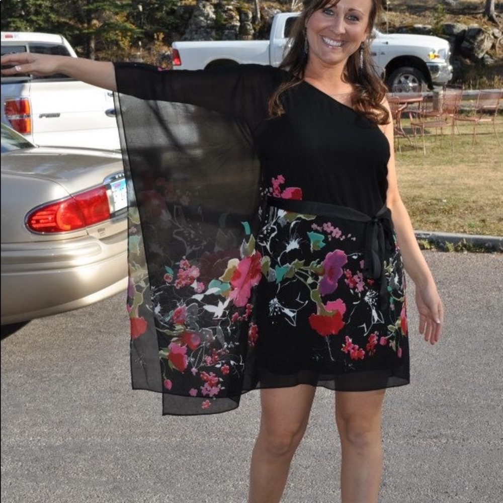 Cute boutique dress!